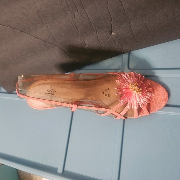 Sandals - Picture 3 of 3